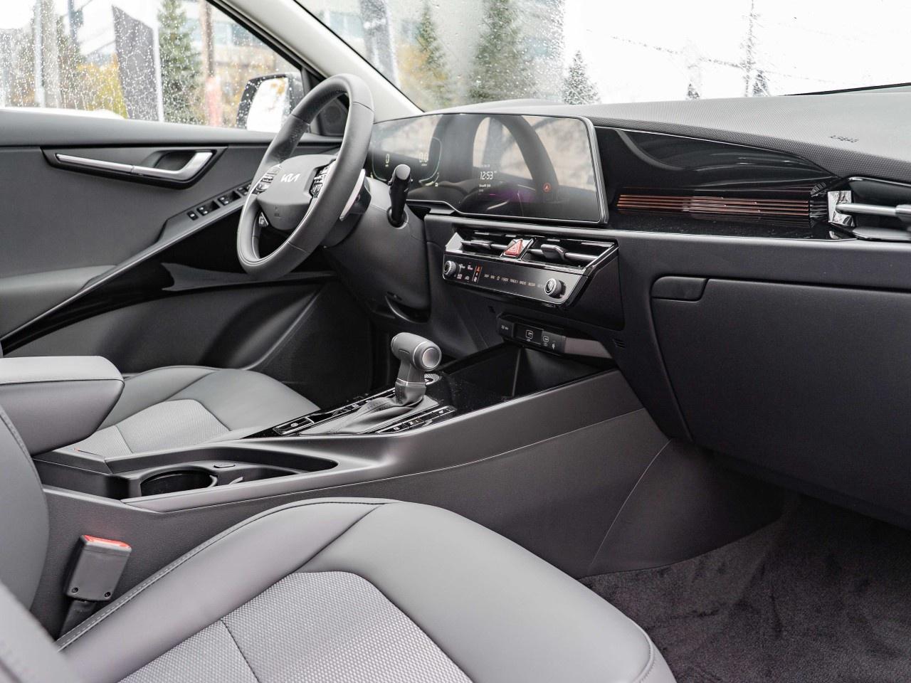 2026 Kia NIRO EX FWD Photo