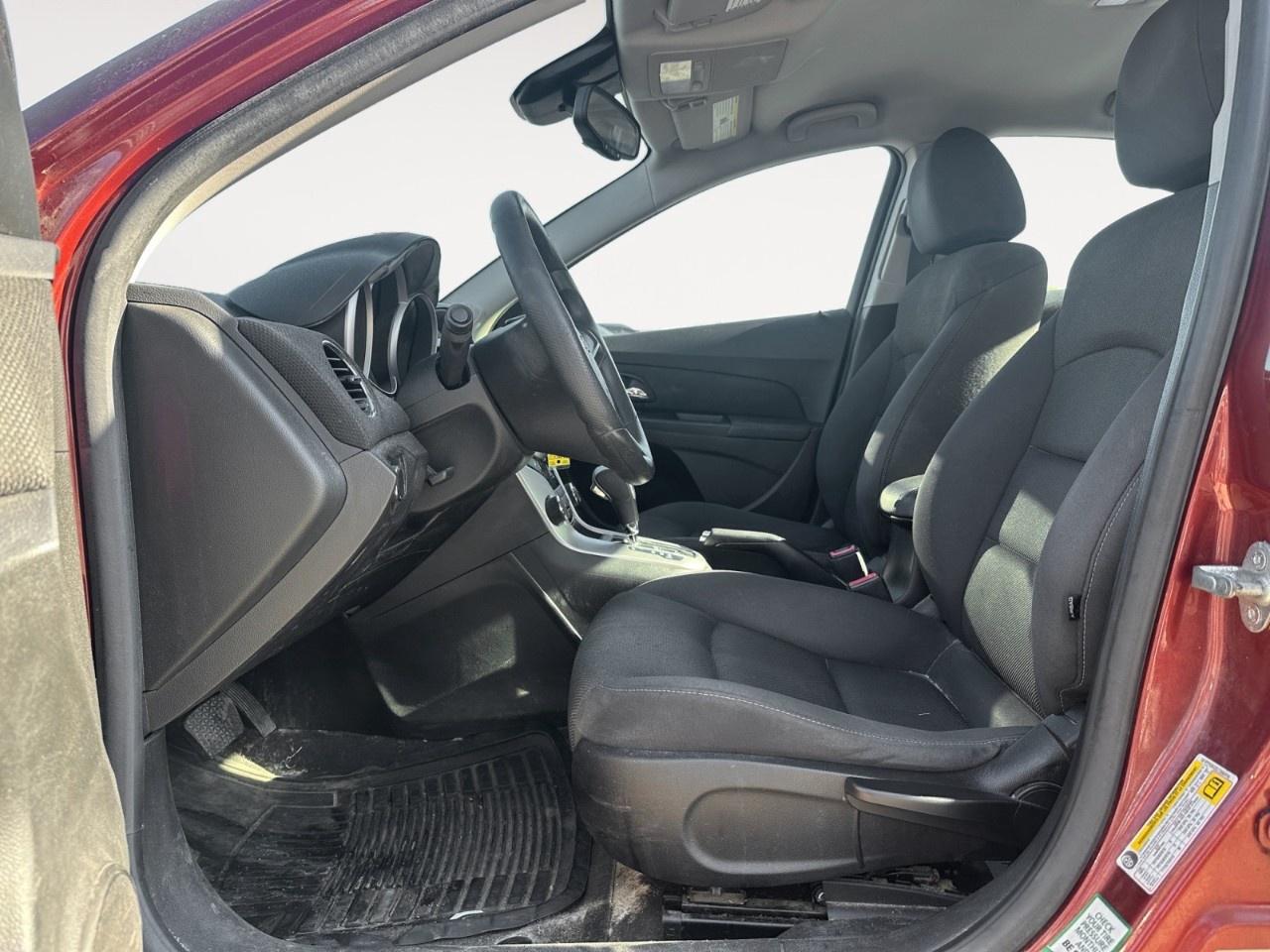 2012 Chevrolet Cruze 4dr Sdn LT Turbo w/1SA Photo