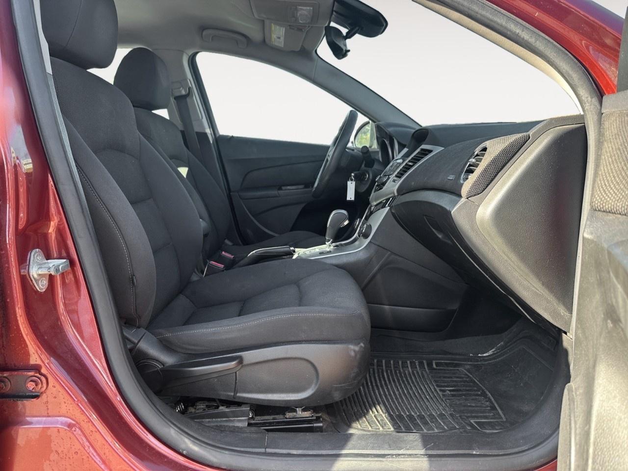 2012 Chevrolet Cruze 4dr Sdn LT Turbo w/1SA Photo