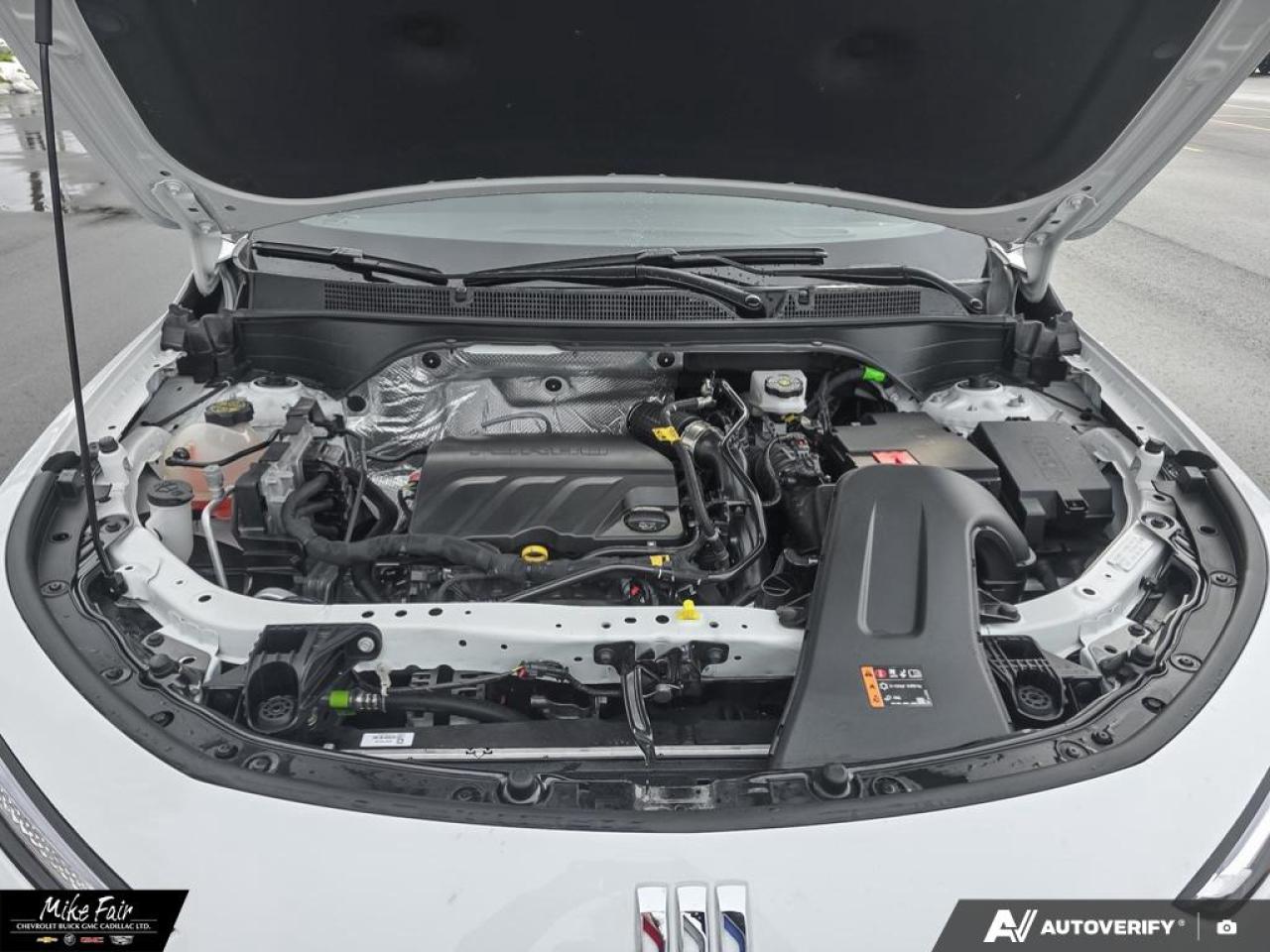 2025 Buick Envista Sport Touring FWD,power moonroof,heated front seats/outside mirrors,HD rear camera Photo