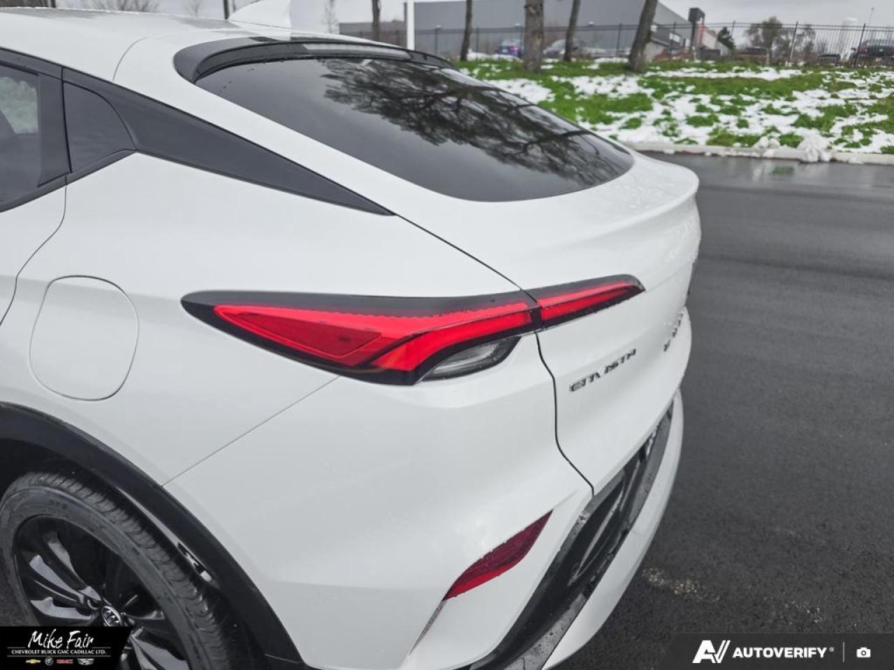 2025 Buick Envista Sport Touring FWD,power moonroof,heated front seats/outside mirrors,HD rear camera Photo