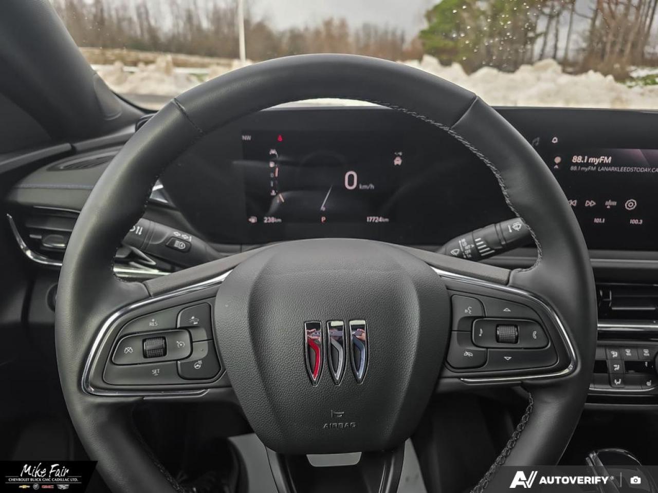 2025 Buick Envista Sport Touring FWD,power moonroof,heated front seats/outside mirrors,HD rear camera Photo