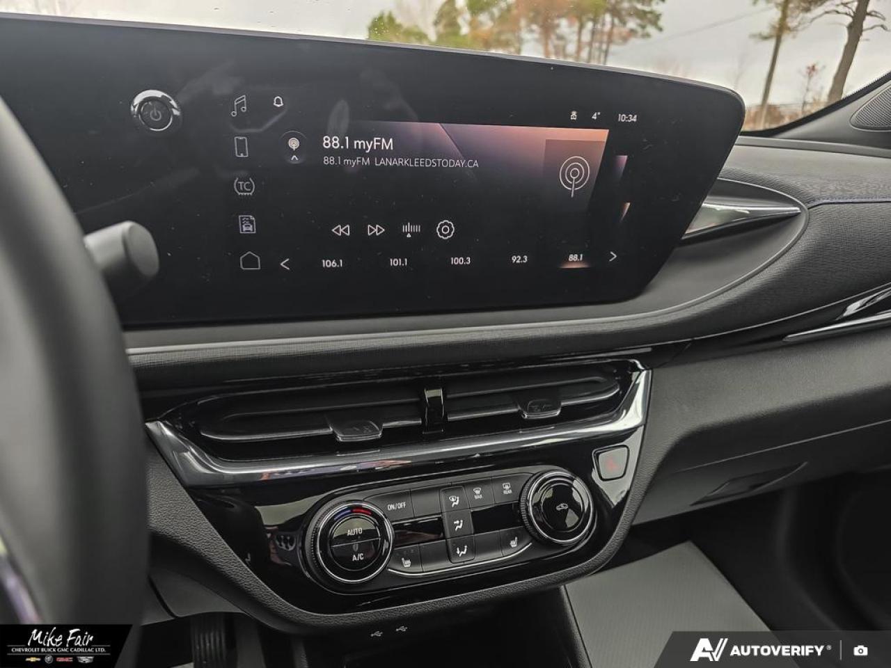 2025 Buick Envista Sport Touring FWD,power moonroof,heated front seats/outside mirrors,HD rear camera Photo