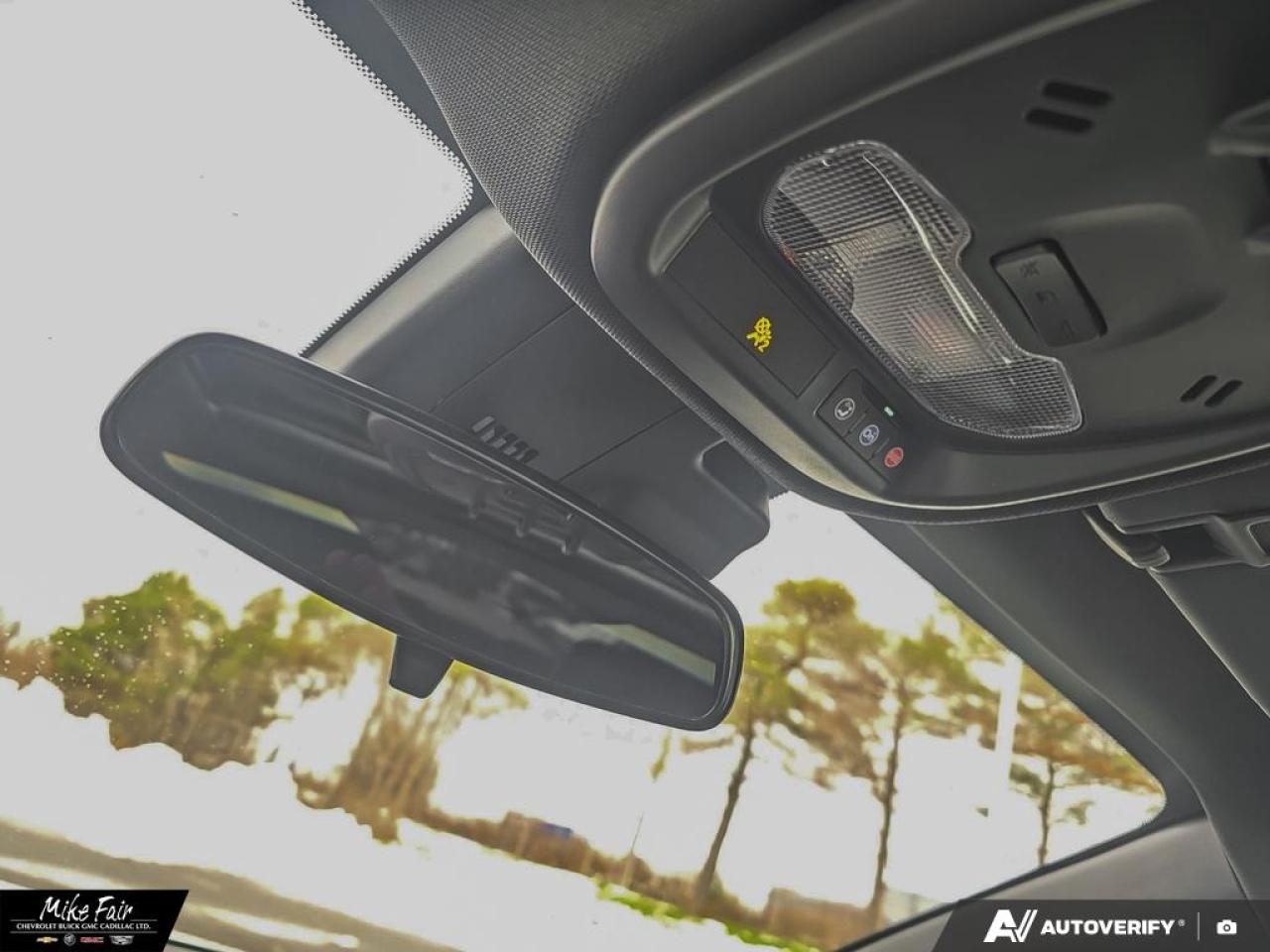 2025 Buick Envista Sport Touring FWD,power moonroof,heated front seats/outside mirrors,HD rear camera Photo