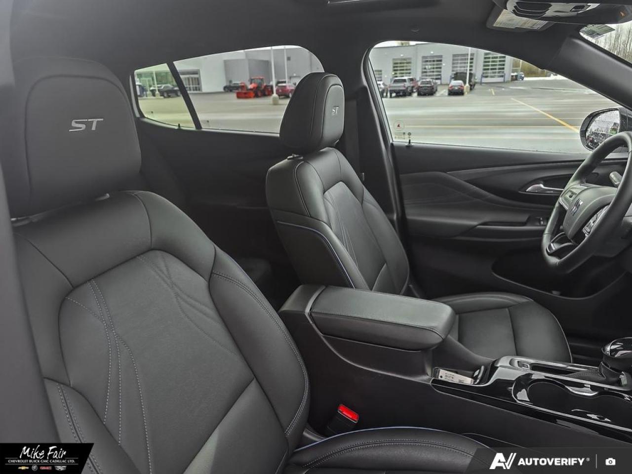 2025 Buick Envista Sport Touring FWD,power moonroof,heated front seats/outside mirrors,HD rear camera Photo