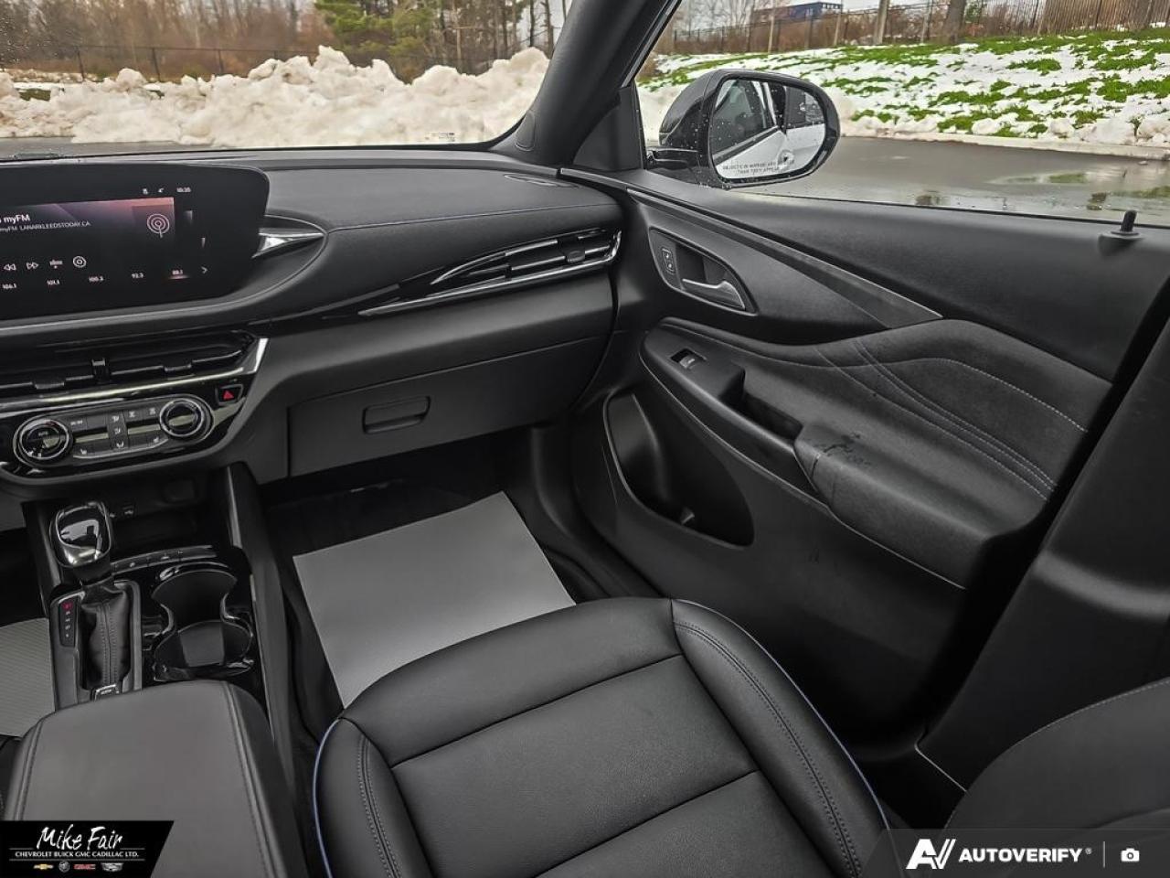 2025 Buick Envista Sport Touring FWD,power moonroof,heated front seats/outside mirrors,HD rear camera Photo