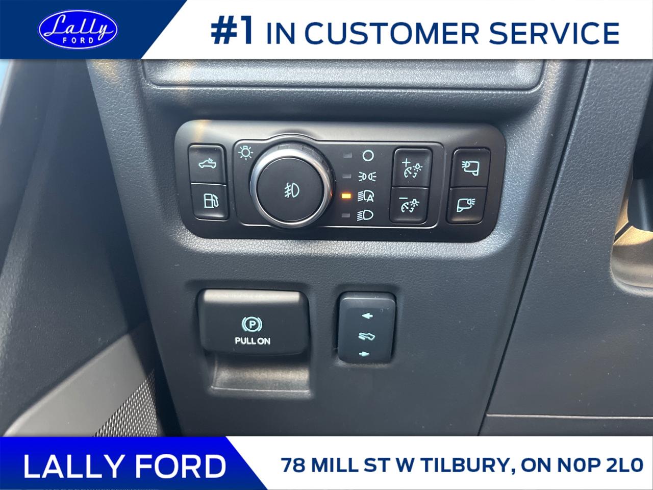 2025 Ford F-150 Lariat Photo