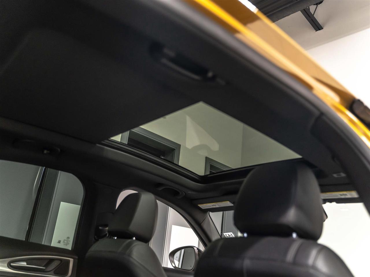 2022 Alfa Romeo Stelvio $325 BI WEEKLY $2500 DOWN| VELOCE|Q4|ADAPT CRUISE|HARMAN KARDON|BLINDSPOT|PANO|LOADED Photo