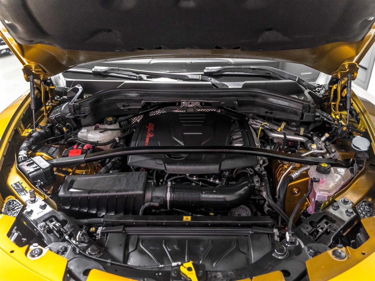 2022 Alfa Romeo Stelvio $325 BI WEEKLY $2500 DOWN| VELOCE|Q4|ADAPT CRUISE|HARMAN KARDON|BLINDSPOT|PANO|LOADED Photo