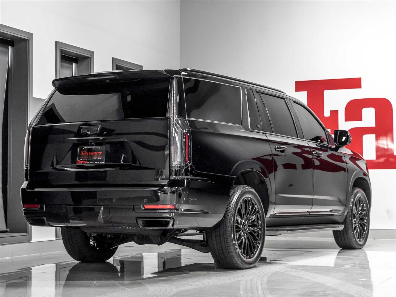 2025 Cadillac Escalade ESV 4WD PREMIUM LUXURY|NO LUX TAX|TV/DVD|PREMIUM INTERIOR|7PASS Photo