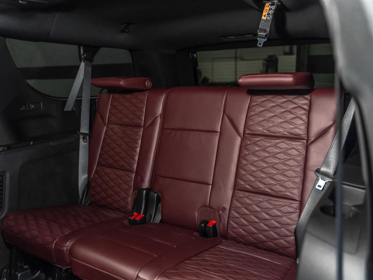 2025 Cadillac Escalade ESV 4WD PREMIUM LUXURY|NO LUX TAX|TV/DVD|PREMIUM INTERIOR|7PASS Photo