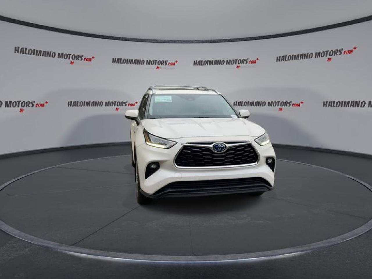 2021 Toyota Highlander HYBRID Limited AWD Photo2