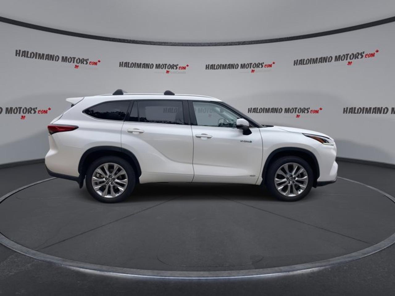 2021 Toyota Highlander Limited AWD | Accident Free | Photo