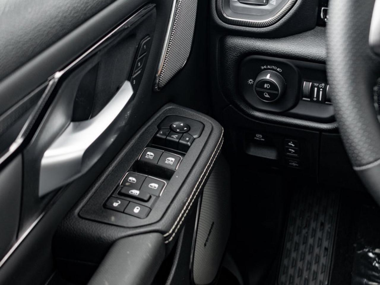 2026 RAM 1500 SPORT Photo