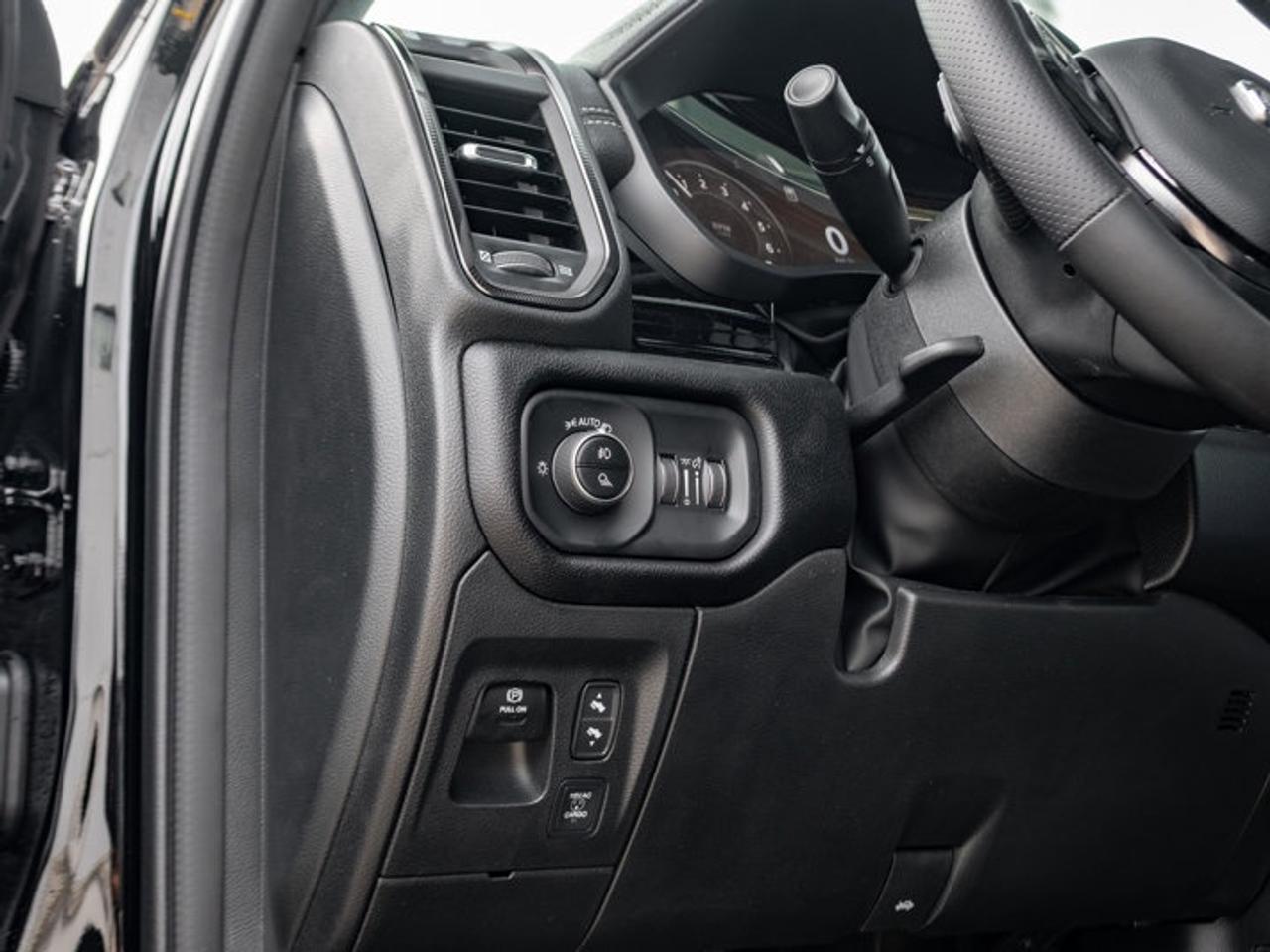 2026 RAM 1500 SPORT Photo