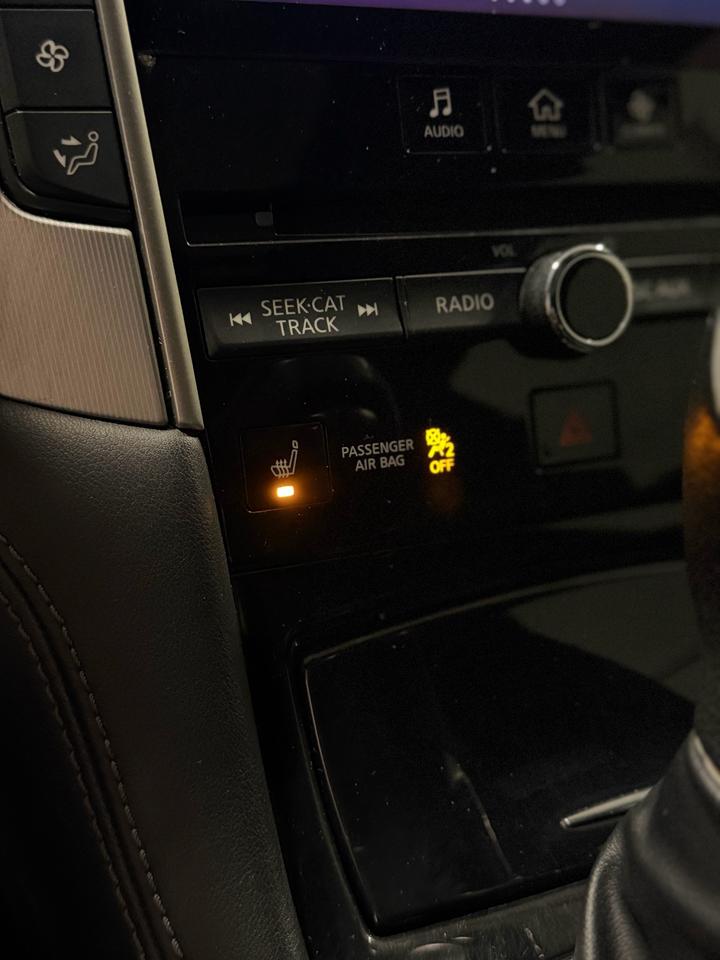 2017 Infiniti Q60 2dr Cpe 3.0t Photo