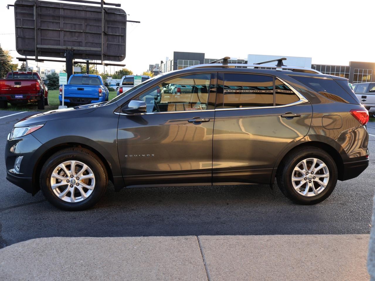 2018 Chevrolet Equinox LT DIESEL CERTIFIED *1 OWNER* CAMERA BLUETOOTH PANO ROOF HEATED SEATS CRUISE ALLOYS Photo3