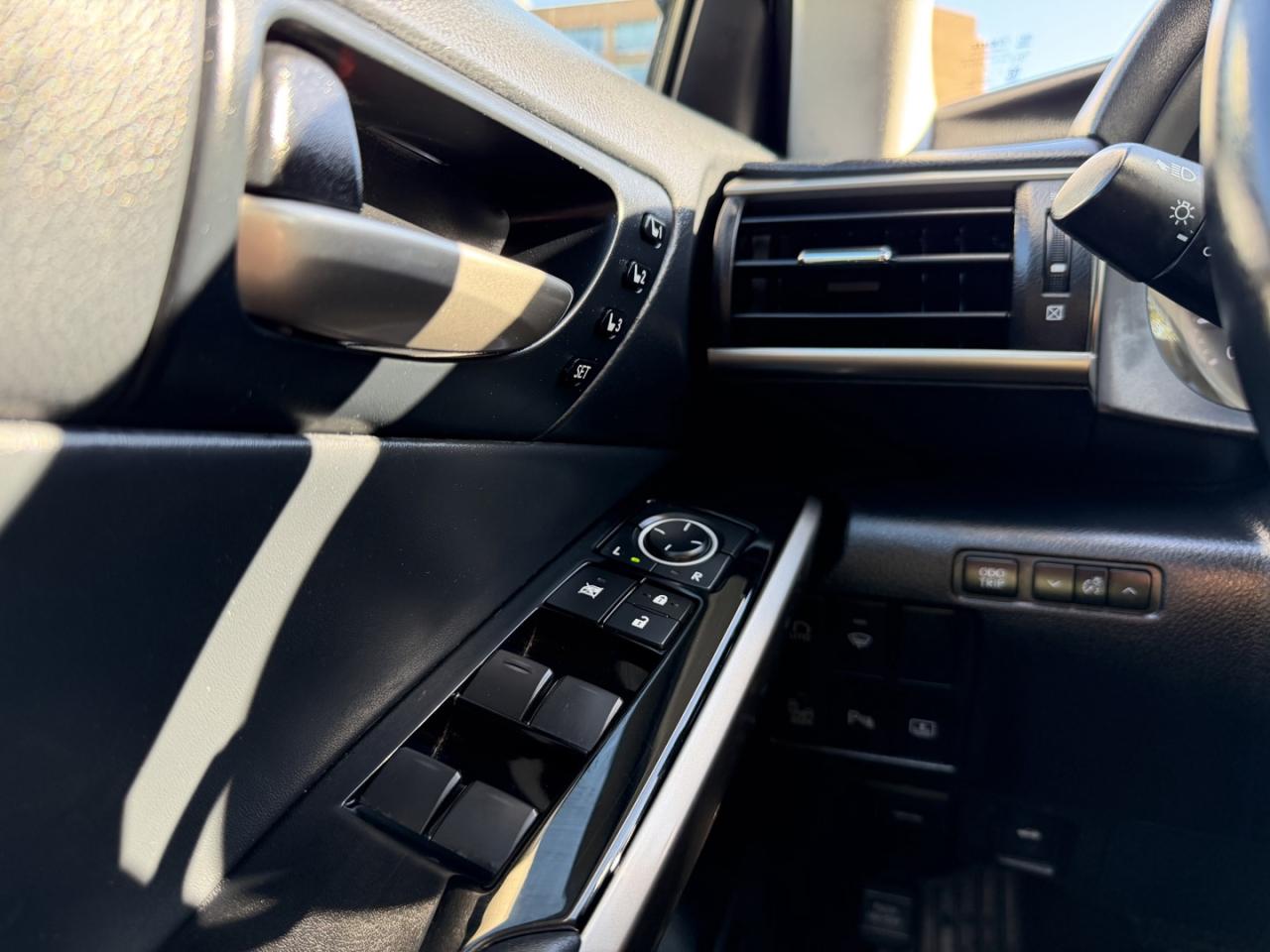 2019 Lexus IS 300 AWD - Photo #20