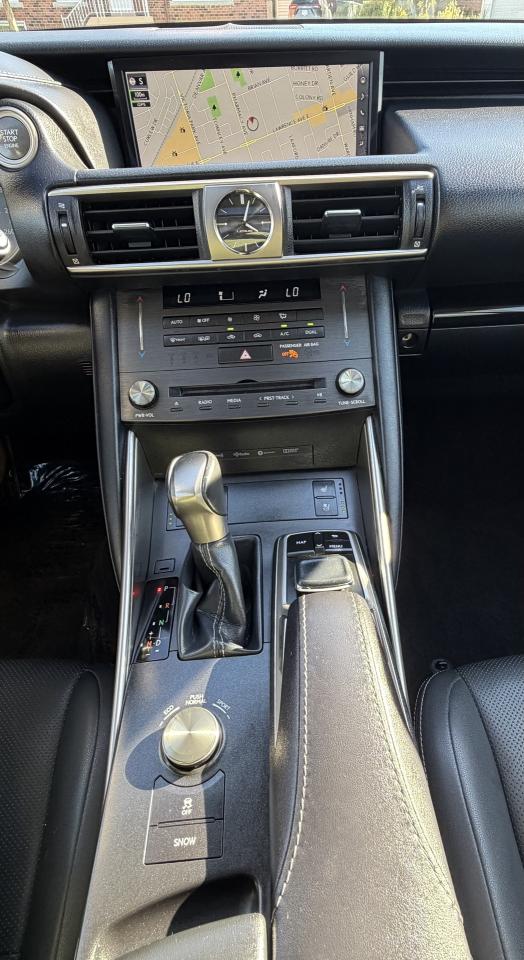 2019 Lexus IS 300 AWD - Photo #19