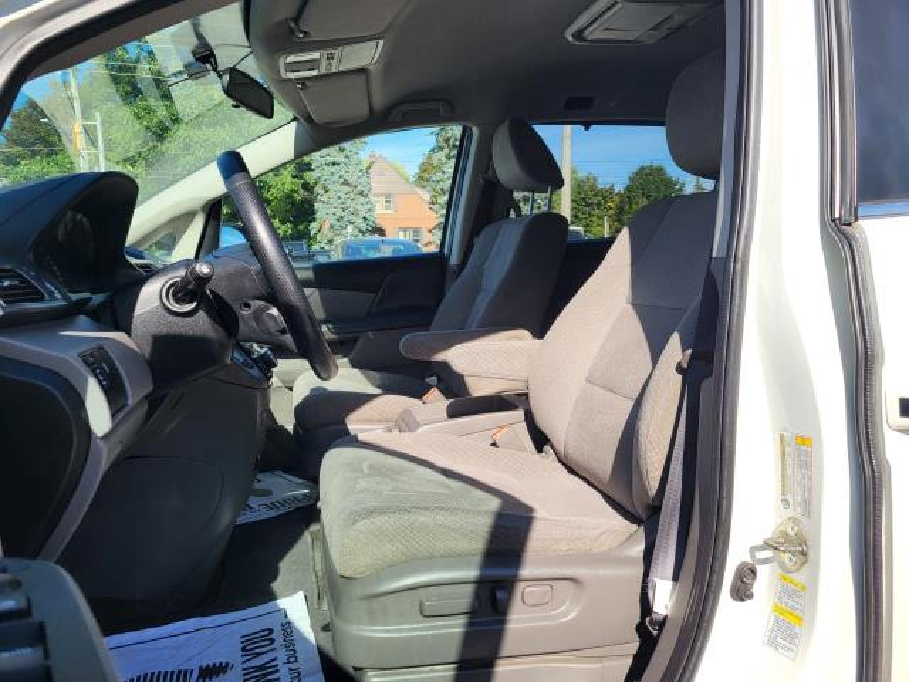 2016 Honda Odyssey EX Photo31