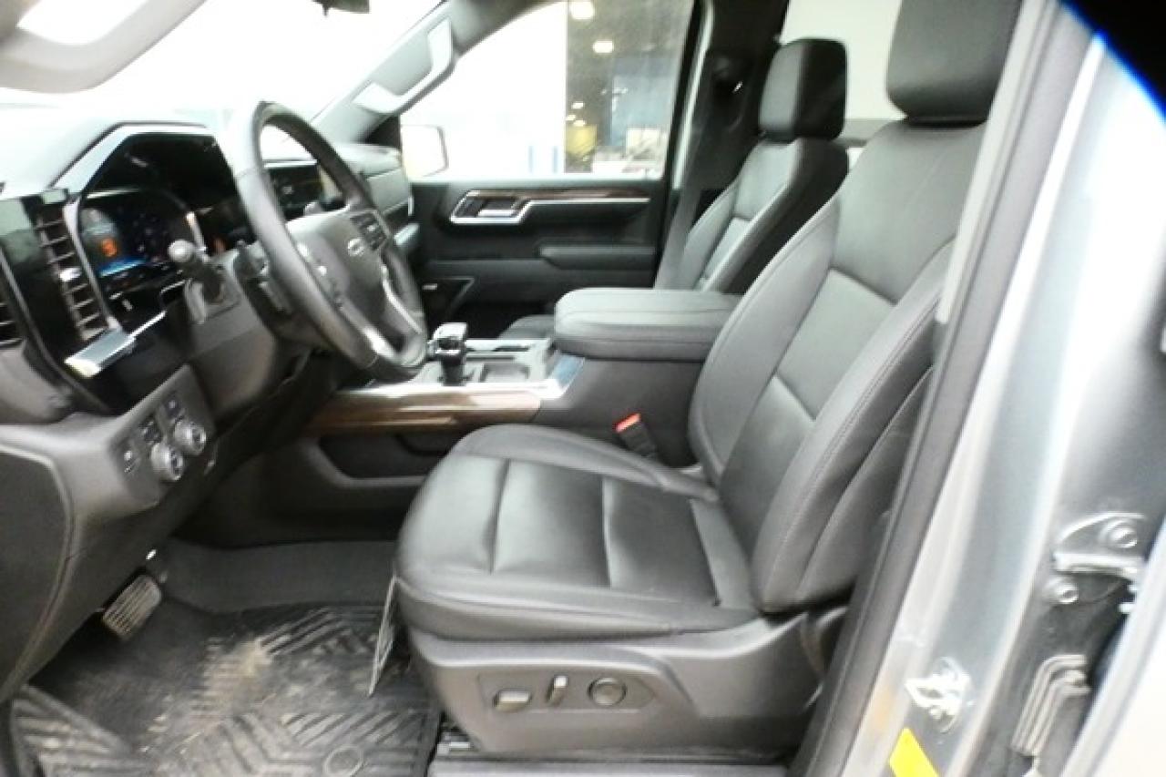 2025 Chevrolet Silverado 1500 RST Z71 w/Htd Leather, S/R, NAV, BUC - Photo #10