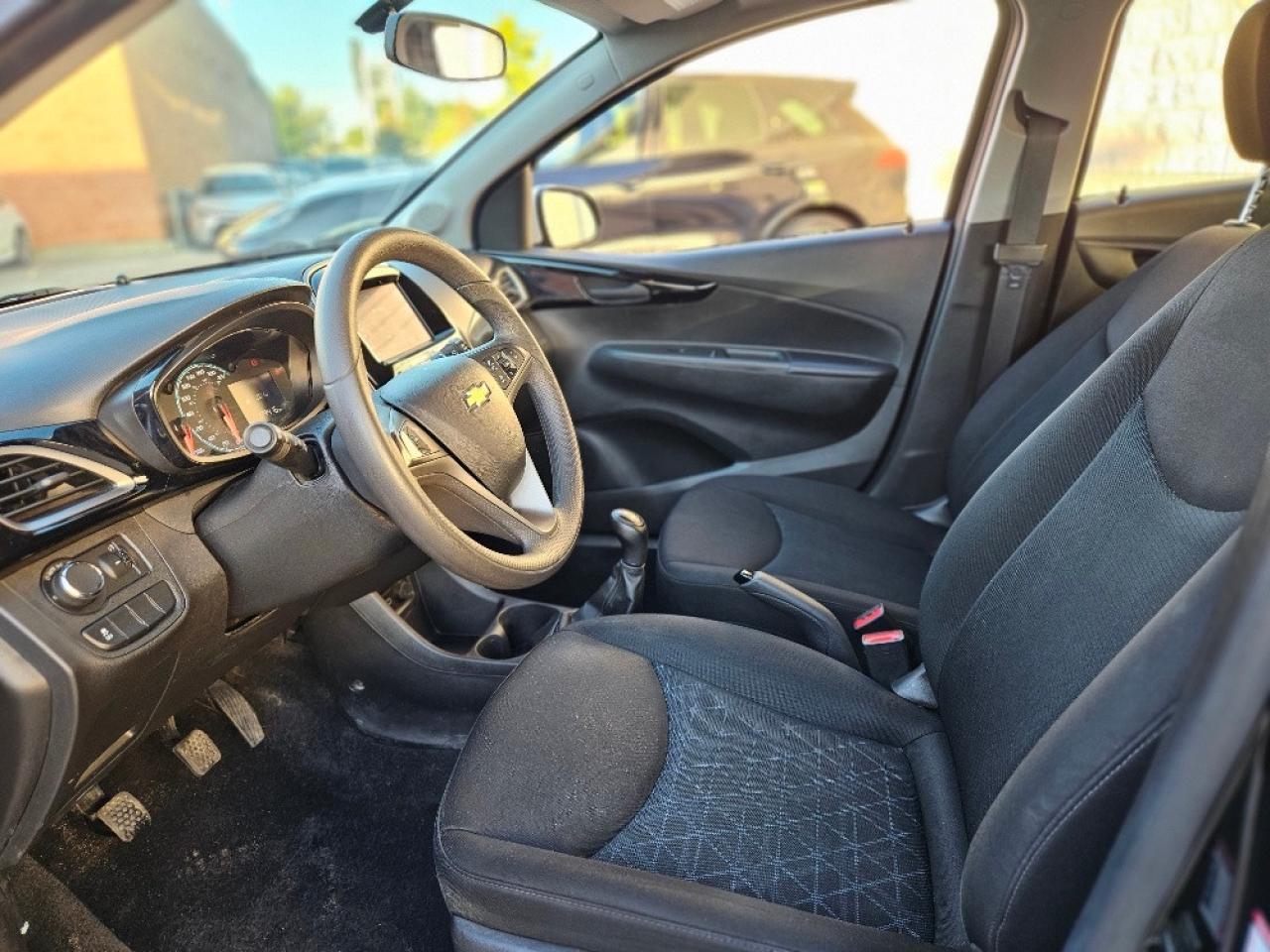 2022 Chevrolet Spark HATCHBACK-6 SPEED-BACK UP CAMERA-CERTIFIED Photo