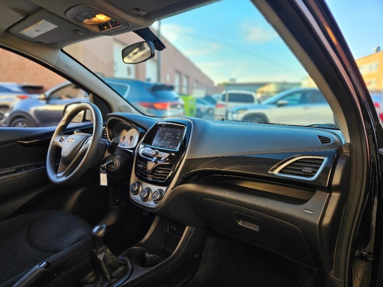 2022 Chevrolet Spark HATCHBACK-6 SPEED-BACK UP CAMERA-CERTIFIED Photo
