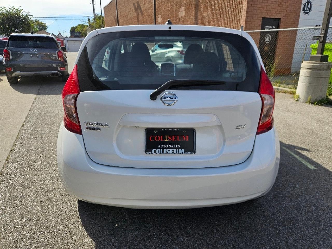 2016 Nissan Versa Note 5dr HB Man 1.6 S Photo