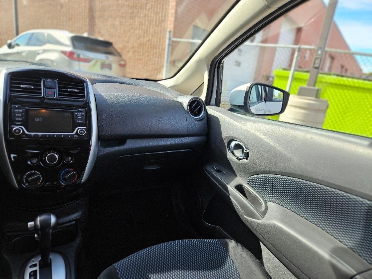 2016 Nissan Versa Note 5dr HB Man 1.6 S Photo