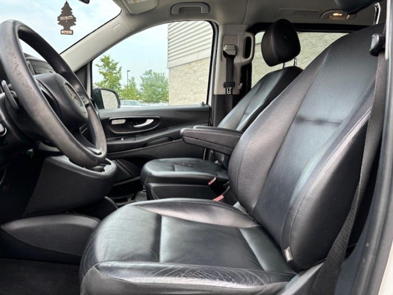 2017 Mercedes-Benz Metris Passenger ONLY 76KM-NAVI-CAM-P/SLIDING DOORS-1 OWNER-7 PASS Photo