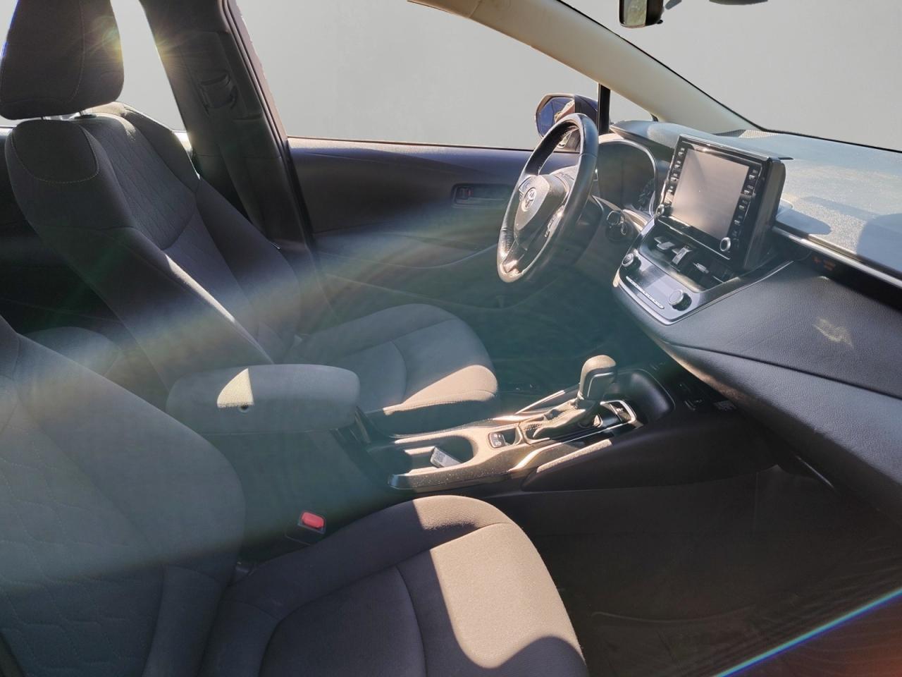 2022 Toyota Corolla LE Photo