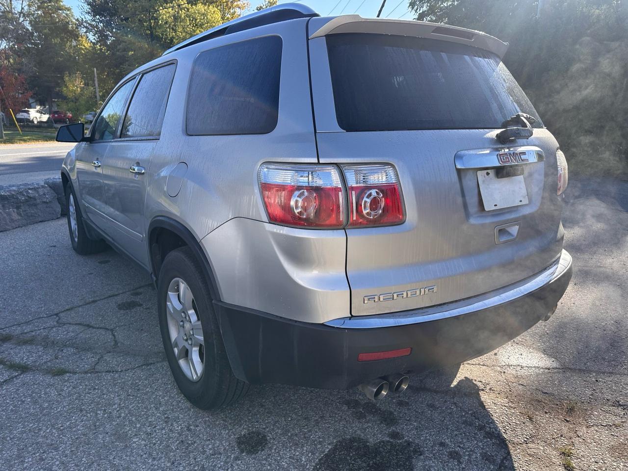 2007 GMC Acadia SLE Photo2