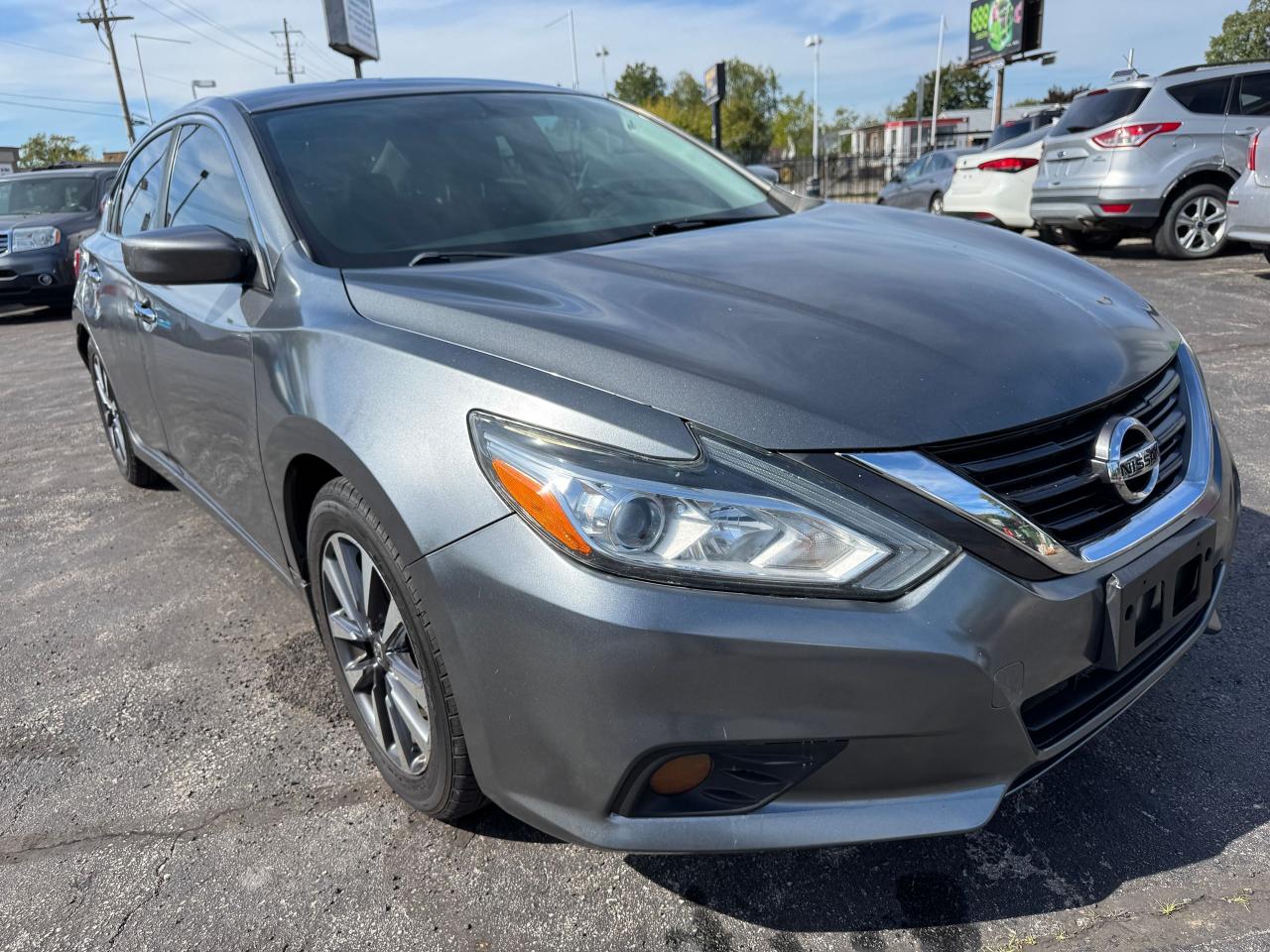 2017 Nissan Altima 2.5 SV | CERTIFIED Photo2