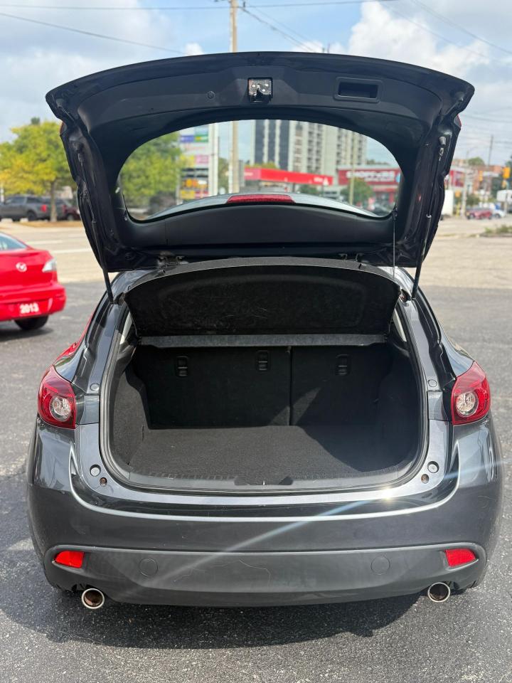2014 Mazda MAZDA3 GS-SKY - Photo #11