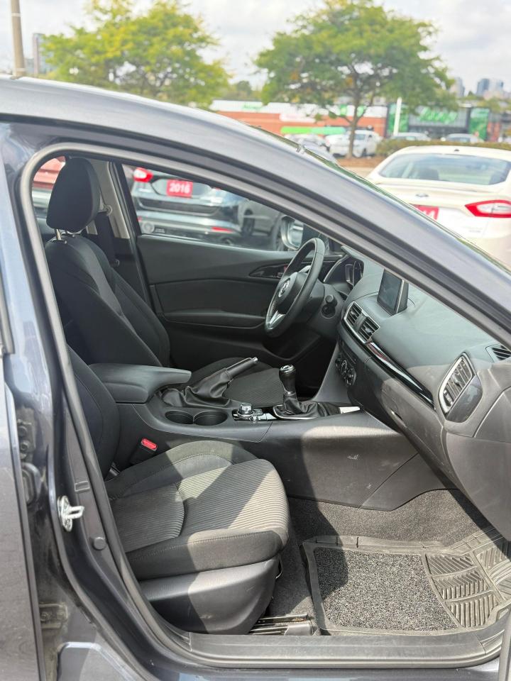 2014 Mazda MAZDA3 GS-SKY - Photo #23