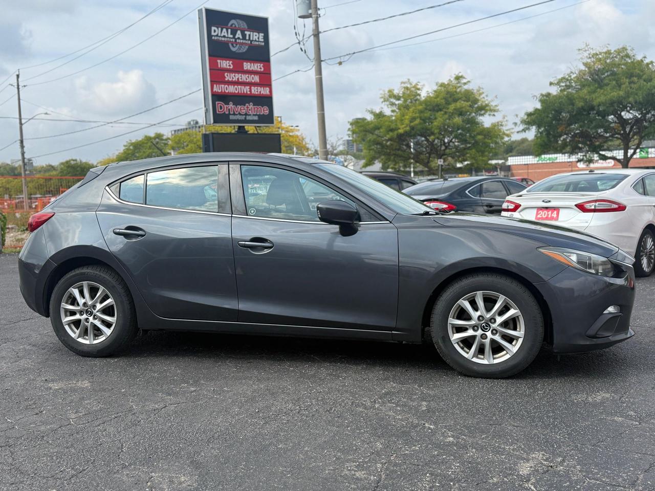 2014 Mazda MAZDA3 GS-SKY - Photo #9