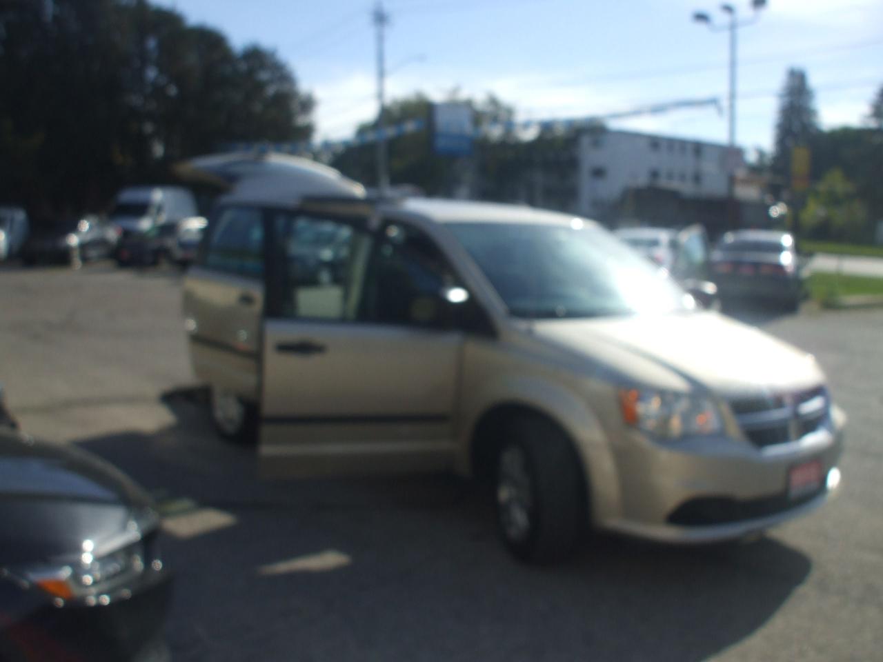 2015 Dodge Grand Caravan Wheelchair accessible,BraunAbility,Certified,SE - Photo #21