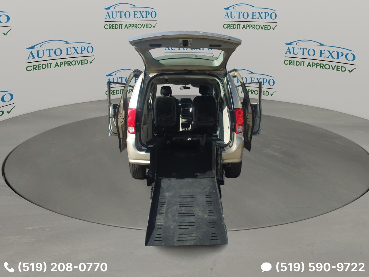 2015 Dodge Grand Caravan Wheelchair accessible,BraunAbility,Certified,SE - Photo #18