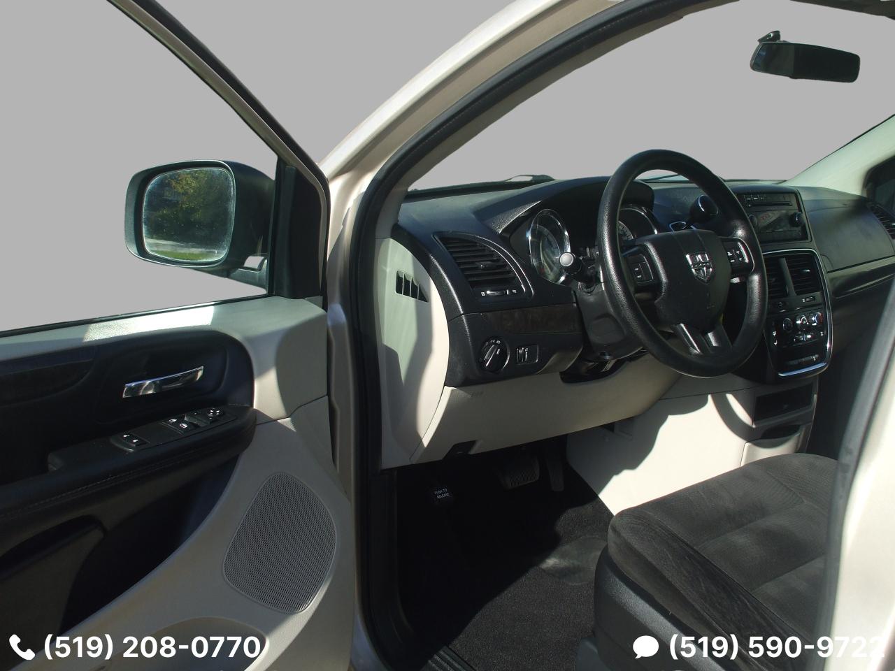 2015 Dodge Grand Caravan Wheelchair accessible,BraunAbility,Certified,SE - Photo #11