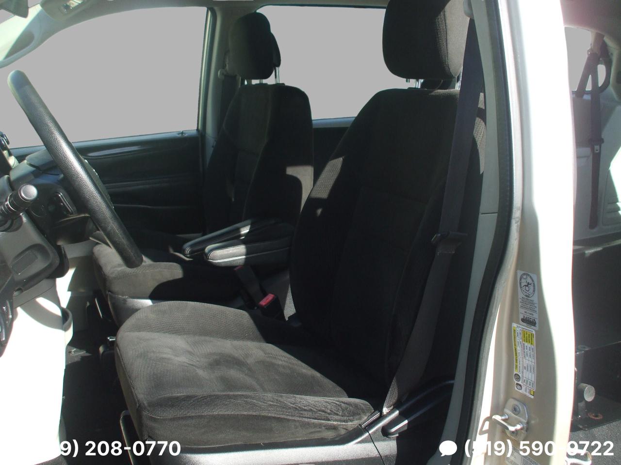 2015 Dodge Grand Caravan Wheelchair accessible,BraunAbility,Certified,SE - Photo #10