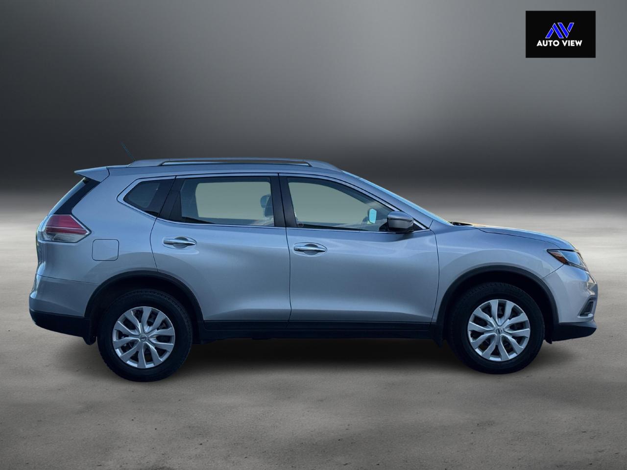2016 Nissan Rogue S **DEALER SERVICED** - Photo #4