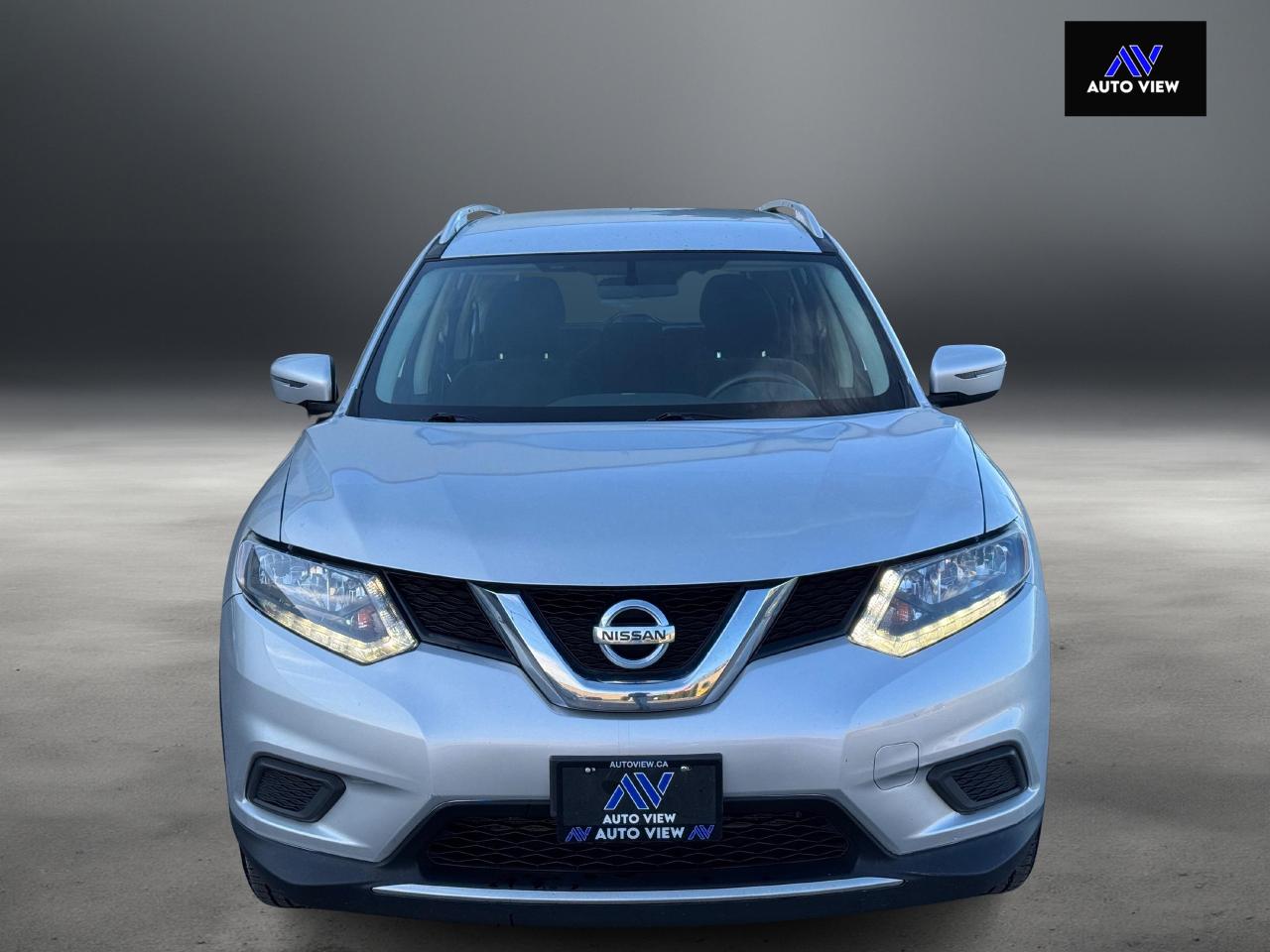 2016 Nissan Rogue S **DEALER SERVICED** - Photo #2