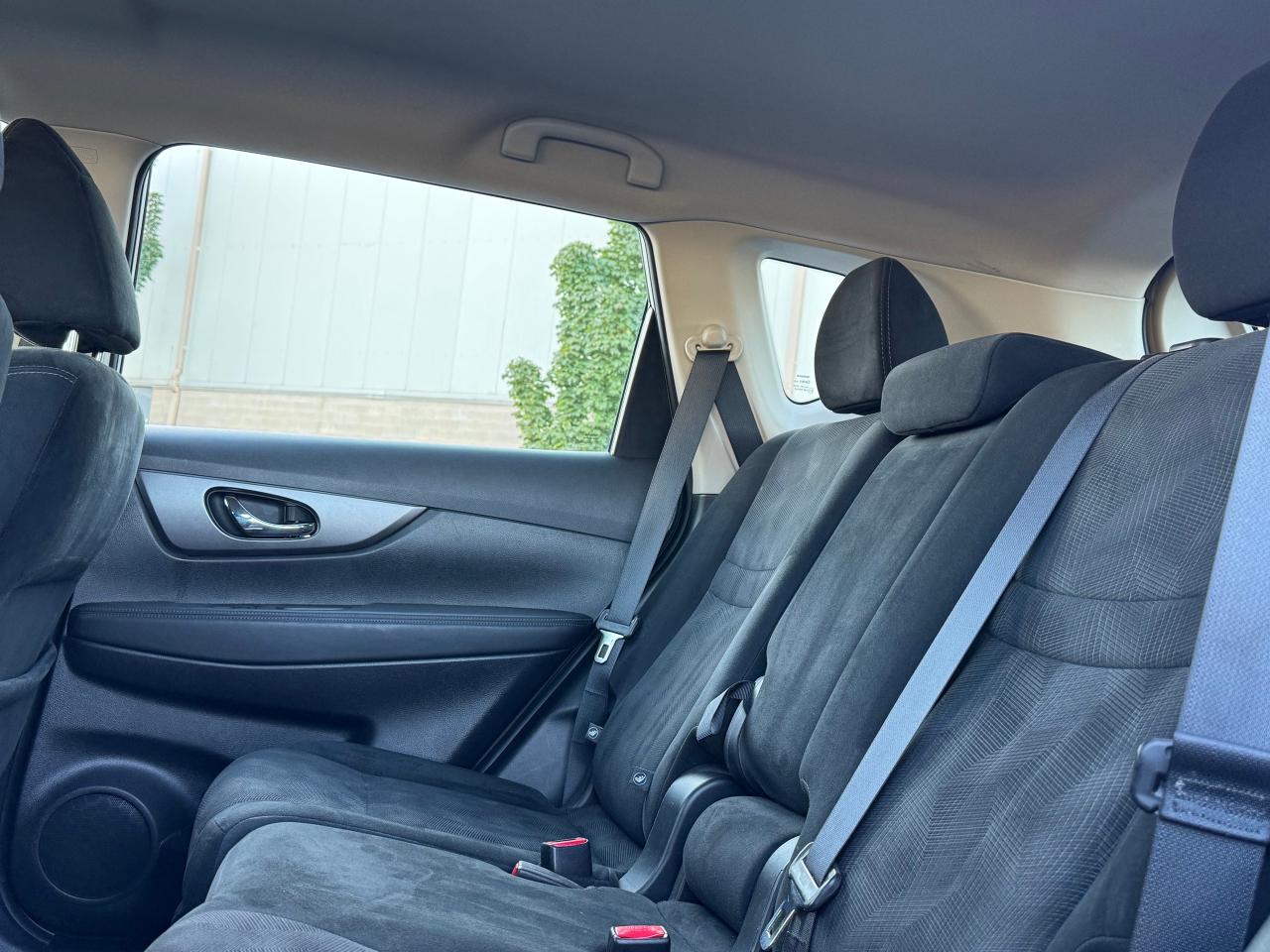 2016 Nissan Rogue S **DEALER SERVICED** - Photo #29