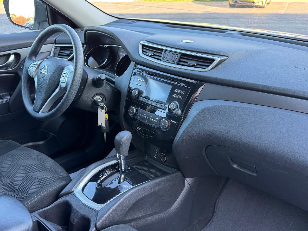2016 Nissan Rogue S **DEALER SERVICED** - Photo #31
