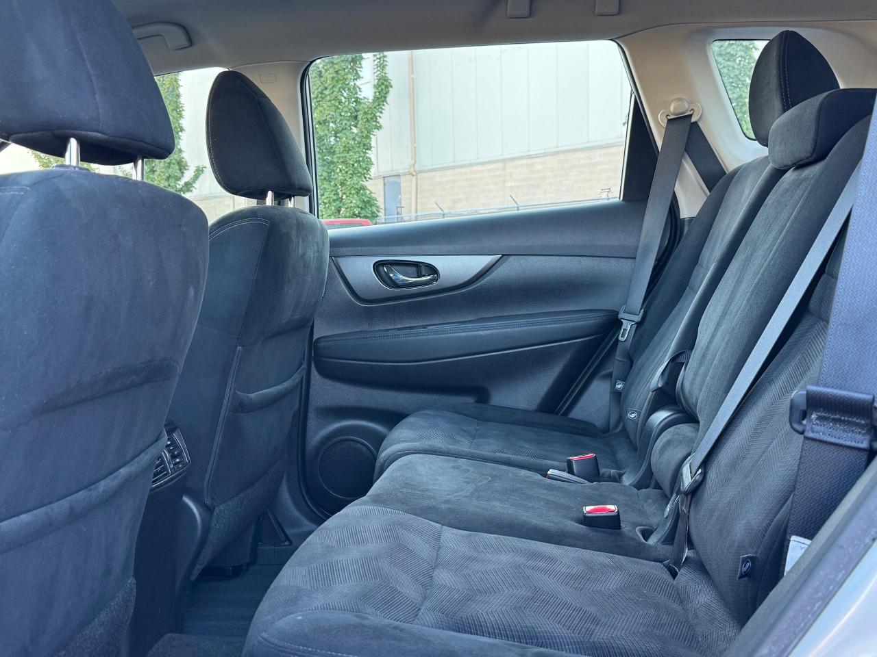2016 Nissan Rogue S **DEALER SERVICED** - Photo #28