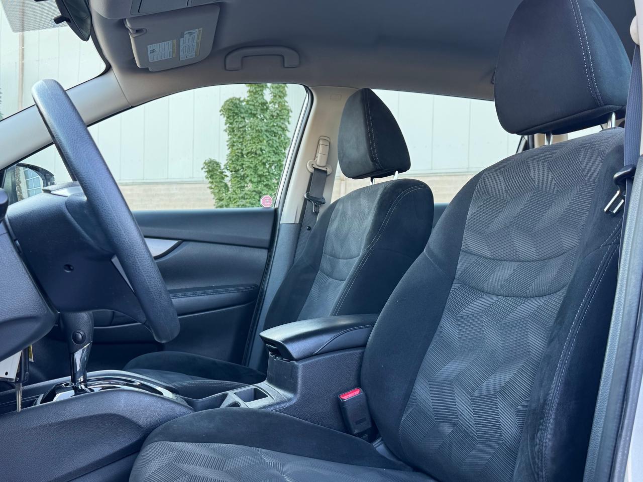 2016 Nissan Rogue S **DEALER SERVICED** - Photo #27