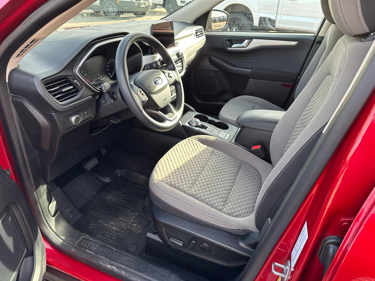 2020 Ford Escape SE AWD Photo4