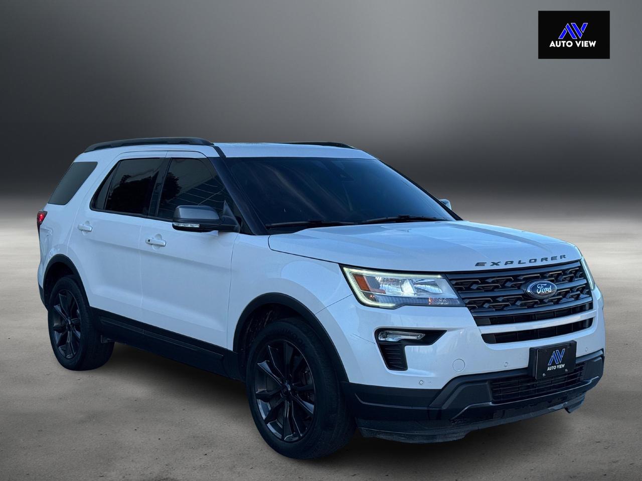 2019 Ford Explorer XLT **6 SEATER** - Photo #3