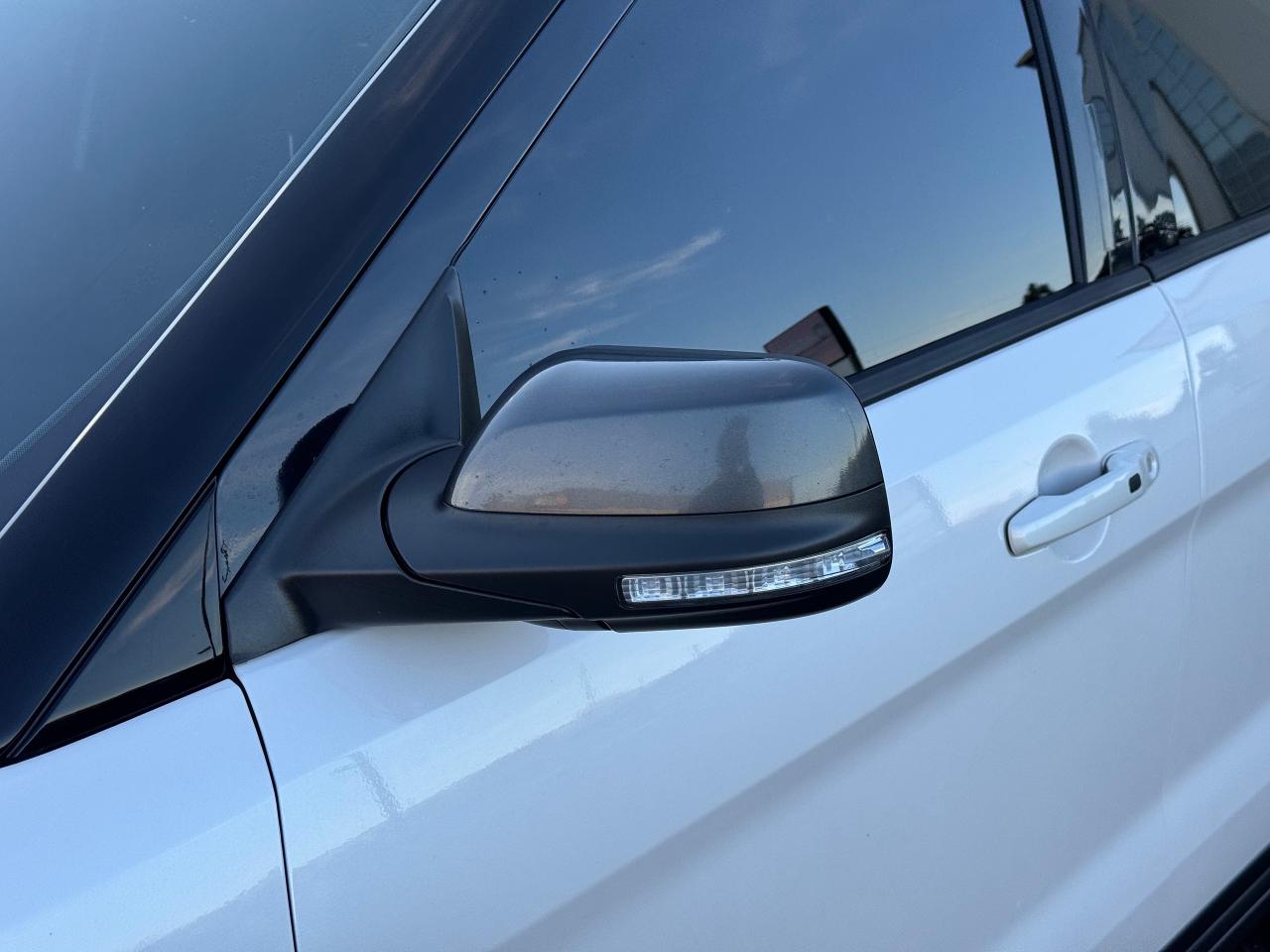 2019 Ford Explorer XLT **6 SEATER** - Photo #13