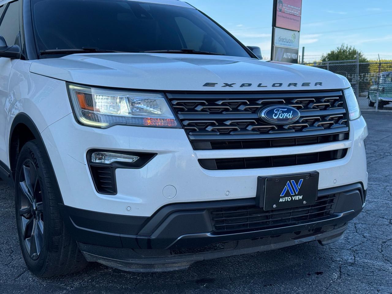 2019 Ford Explorer XLT **6 SEATER** - Photo #10